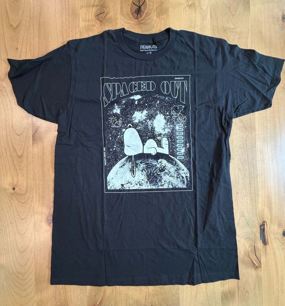 Peanuts Snoopy Spaced Out Graphic T-Shirt Size Large Black New